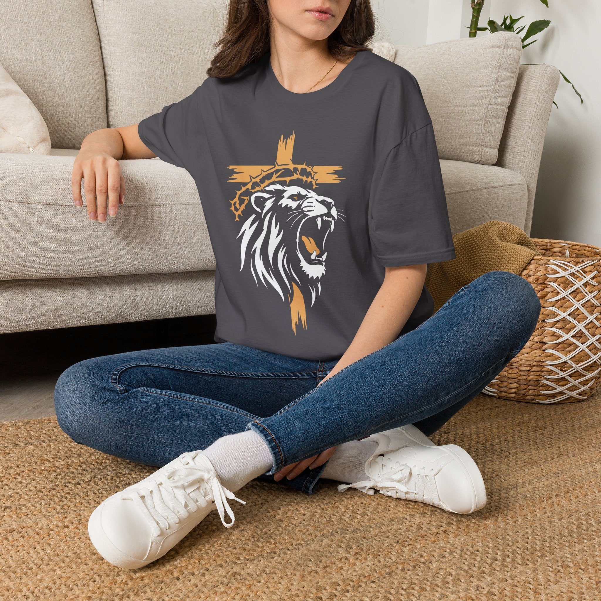 LION CROSS CROWN OF THORNS T-Shirt